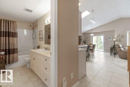 6712 Speaker Place, Edmonton, AB - Indoor Photo Showing Bathroom