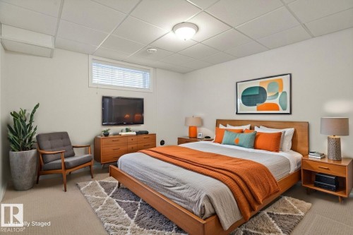 6712 Speaker Place, Edmonton, AB - Indoor Photo Showing Bedroom