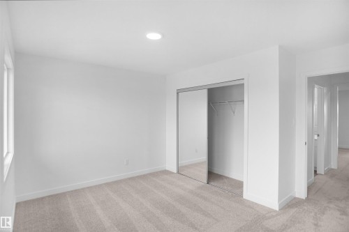 1015 14 Avenue, Edmonton, AB - Indoor Photo Showing Other Room
