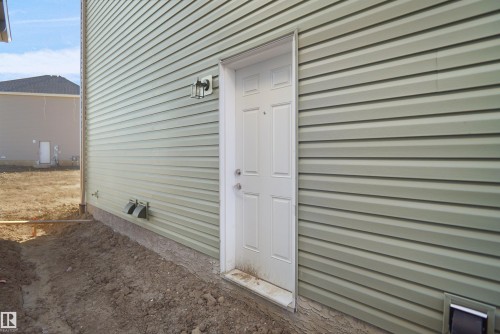 1015 14 Avenue Nw, Edmonton, AB 