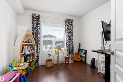 224 2045 Grantham Court, Edmonton, AB - Indoor