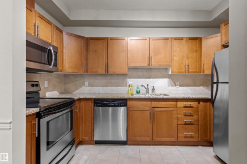 224 2045 Grantham Court, Edmonton, AB - Indoor Photo Showing Kitchen With Stainless Steel Kitchen