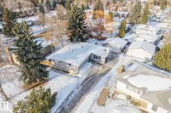 4 GRAVENHURST Crescent  Sherwood Park, AB T8A 3C4