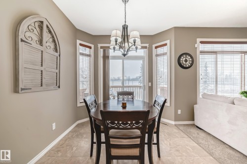 104 Westerra Boulevard, Stony Plain, AB - Indoor Photo Showing Dining Room