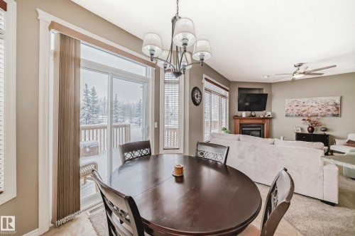104 Westerra Boulevard, Stony Plain, AB - Indoor Photo Showing Dining Room