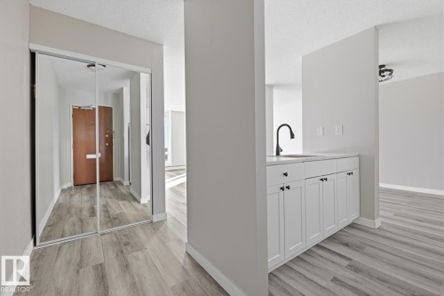 307 10160 116 Street, Edmonton, AB - Indoor Photo Showing Other Room