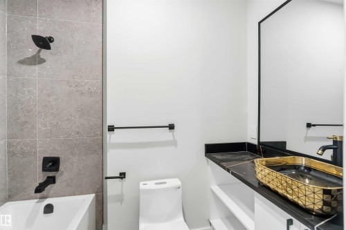 94 Eldridge Pointe, St. Albert, AB - Indoor Photo Showing Bathroom
