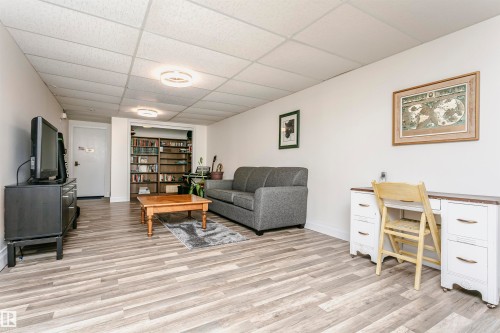 33 Sunnyside Crescent, St. Albert, AB - Indoor