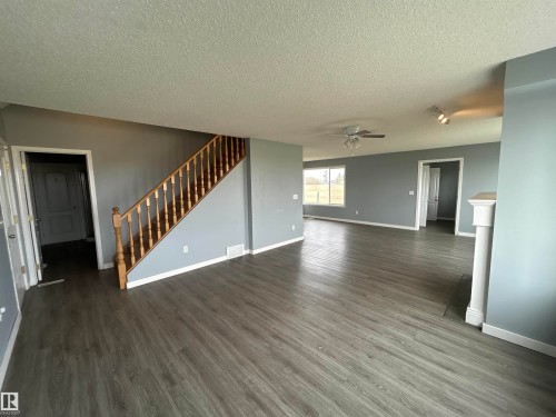 4420 50 Street, Rural Lamont County, AB - Indoor