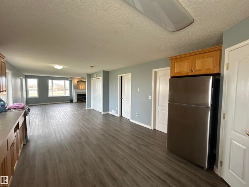 4420 50 Street, Rural Lamont County, AB - Indoor Photo Showing Kitchen