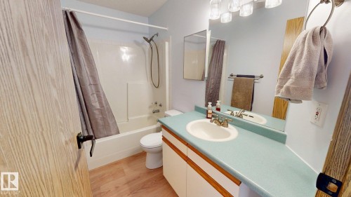 3839 24 Street, Edmonton, AB - Indoor Photo Showing Bathroom