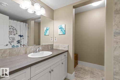 4 Piece Bathroom located in the Basement - 7432 Colonel Mewburn Road, Edmonton, AB - Indoor Photo Showing Bathroom