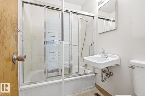9039 90 Street, Edmonton, AB - Indoor Photo Showing Bathroom