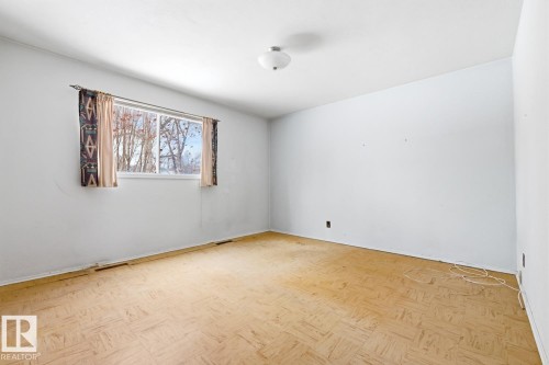9039 90 Street, Edmonton, AB - Indoor Photo Showing Other Room