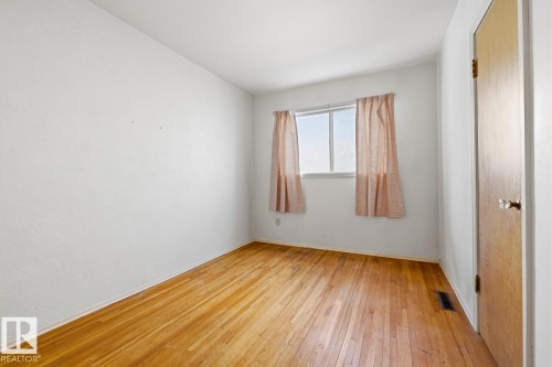 9039 90 Street, Edmonton, AB - Indoor Photo Showing Other Room