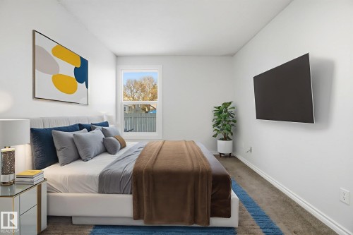 1130 Knottwood Road E, Edmonton, AB - Indoor Photo Showing Other Room