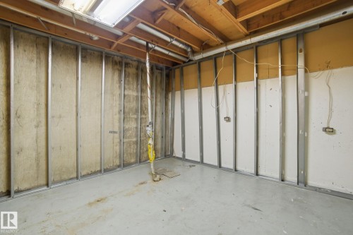 1130 Knottwood Road E, Edmonton, AB - Indoor Photo Showing Basement
