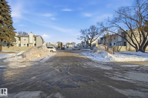 1130 Knottwood Road E, Edmonton, AB - Outdoor