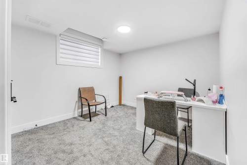 304 33 Avenue, Edmonton, AB - Indoor Photo Showing Office