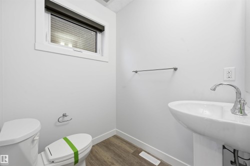 3609 Atkinson Loop, Edmonton, AB - Indoor Photo Showing Bathroom