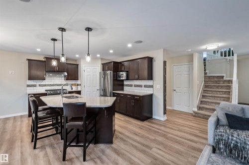 2349 Hagen Link Nw, Edmonton, AB - Indoor