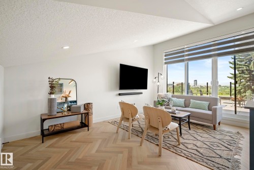 8803 Strathearn Drive, Edmonton, AB - Indoor Photo Showing Living Room