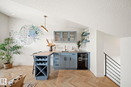 8803 Strathearn Drive, Edmonton, AB - Indoor