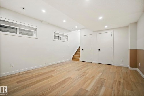 8803 Strathearn Drive, Edmonton, AB - Indoor Photo Showing Other Room