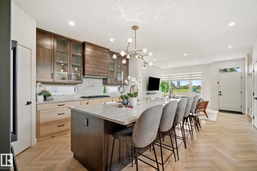 8803 Strathearn Drive, Edmonton, AB - Indoor