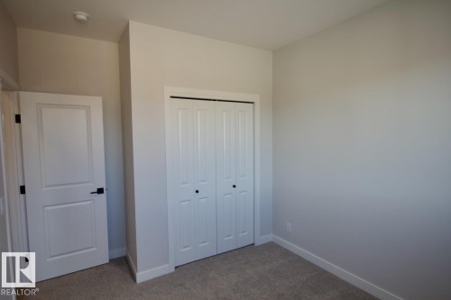 Upper 2232 Muckleplum Crescent Sw, Edmonton, AB - Indoor