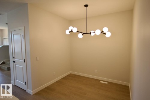 Upper 2232 Muckleplum Crescent Sw, Edmonton, AB - Indoor Photo Showing Other Room