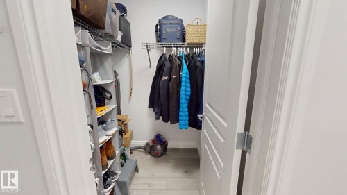 2057 69A Street, Edmonton, AB - Indoor