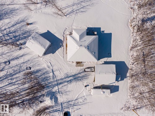 8 Main Street, Entwistle, AB - Outdoor