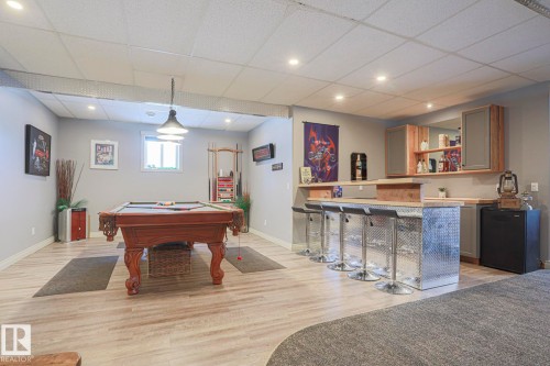 8 Main Street, Entwistle, AB - Indoor