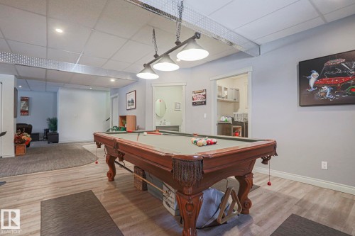 8 Main Street, Entwistle, AB - Indoor Photo Showing Other Room