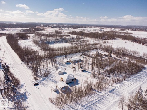 8 Main Street, Entwistle, AB - Outdoor With View