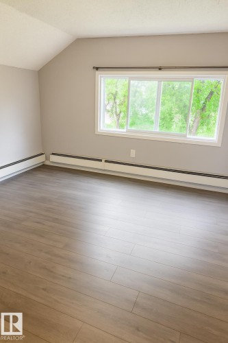 10831 80 Avenue, Edmonton, AB - Indoor Photo Showing Other Room