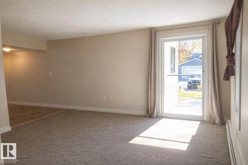 10831 80 Avenue, Edmonton, AB - Indoor Photo Showing Other Room