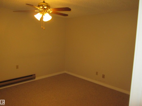 10831 80 Avenue, Edmonton, AB - Indoor Photo Showing Other Room