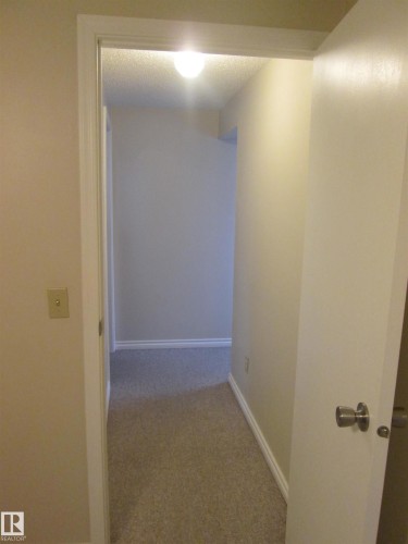 10831 80 Avenue, Edmonton, AB - Indoor