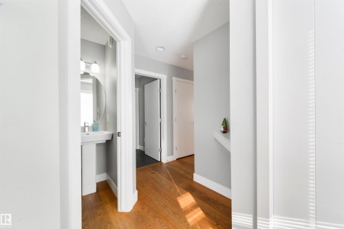 60 Vanderbilt Common, Spruce Grove, AB - Indoor Photo Showing Other Room