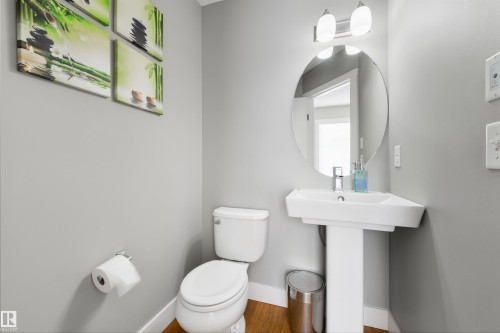 60 Vanderbilt Common, Spruce Grove, AB - Indoor Photo Showing Bathroom