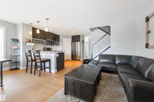 60 Vanderbilt Common, Spruce Grove, AB - Indoor Photo Showing Other Room