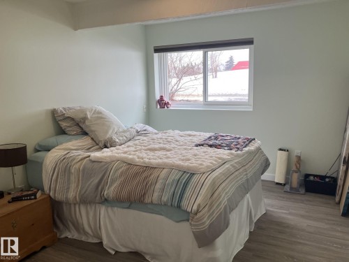 14622 118 Street, Edmonton, AB - Indoor Photo Showing Bedroom