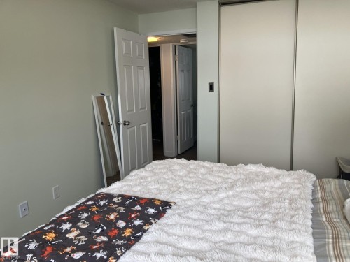 14622 118 Street, Edmonton, AB - Indoor Photo Showing Bedroom