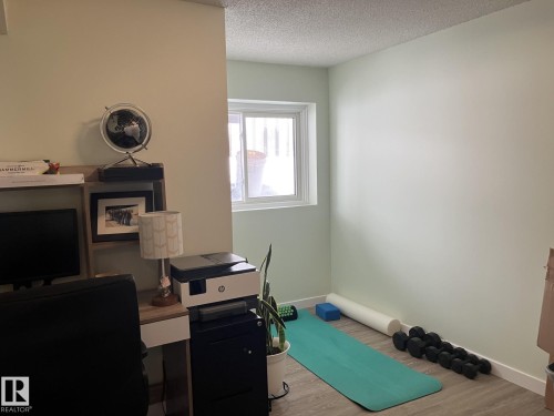 14622 118 Street, Edmonton, AB - Indoor With Fireplace