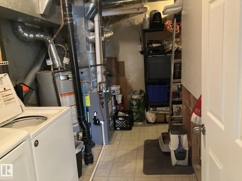 14622 118 Street, Edmonton, AB - Indoor Photo Showing Laundry Room