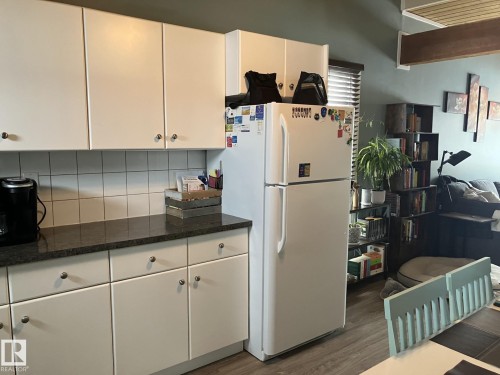 14622 118 Street, Edmonton, AB - Indoor Photo Showing Kitchen