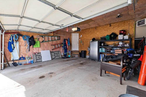 18206 108 Street, Edmonton, AB - Indoor Photo Showing Garage