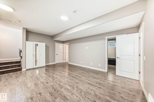 7719 Getty Wynd, Edmonton, AB - Indoor Photo Showing Other Room